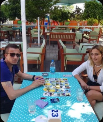 Açık havada tarot masası